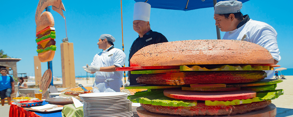 International Hamburger day at Royal Solaris Los Cabos