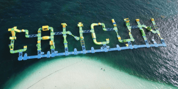 ¿Hay un parque de inflables en Cancún?